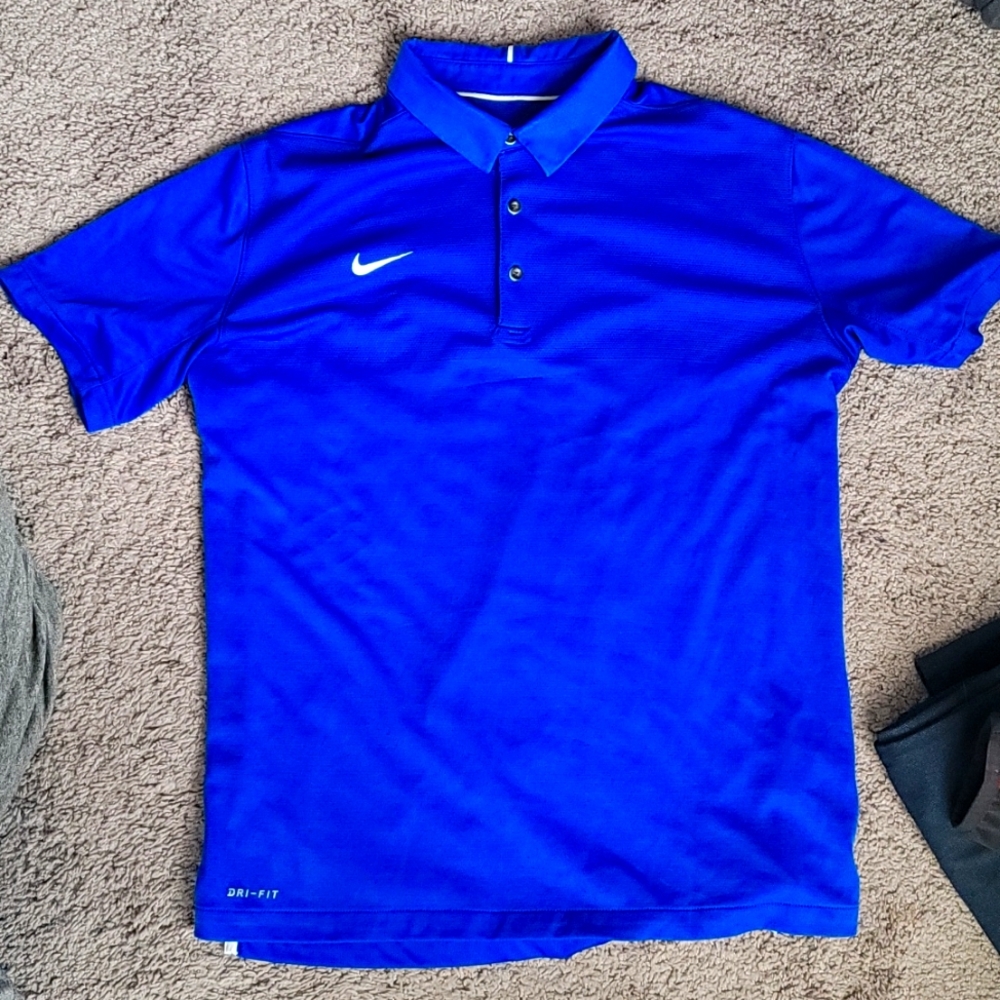 Nike golf polo - size L
